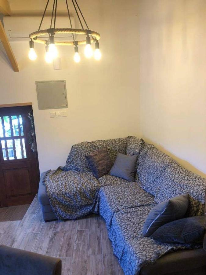 To Spiti Tou Faliari Platanistasa Екстериор снимка